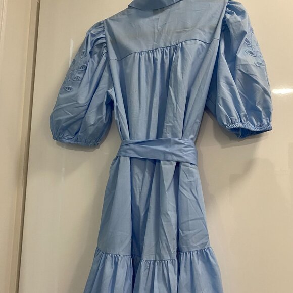 ✴️🏷️2/$20 •Vero Moda - Melio Tied Puff-Sleeve Embroidered Shirt Dress - Picture 6 of 6